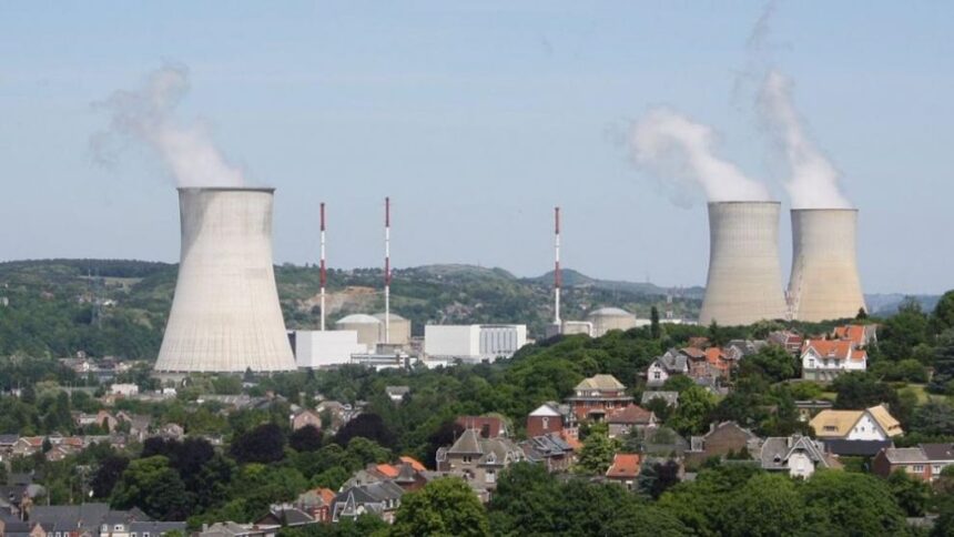 Descubre cómo un celular fue el culpable de un apagón en central nuclear de Bélgica|