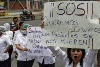 Médicos venezolanos denunciarán ante la ONU la crisis hospitalaria tras tildarla de "holocausto a la salud"|