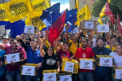 EN VIDEO | Jóvenes tomaron las calles en su día para exigir al CNE actualización del Registro Electoral