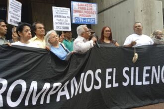 Consignan documentos ante Fiscalía y Defensoría del Pueblo para exigir libertad de trabajadores de Sidor detenidos el 11Jun