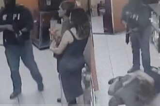 Hombres vestidos con chalecos de policía ejecutaron a la viuda de un narco hondureño dentro de una panadería +IMÁGENES SENSIBLES