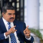 Maduro desestima proyecciones de expertos y dice que la economía venezezolana "crecerá" este año