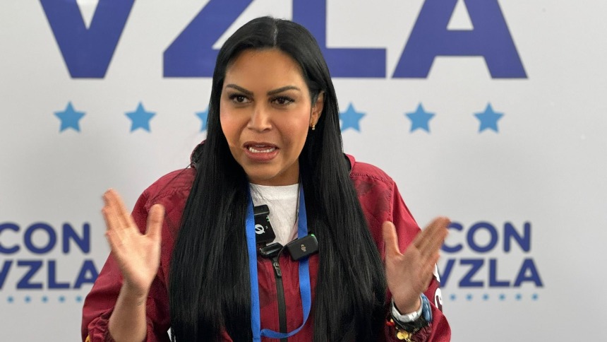 Delsa Solórzano se pronunció sobre "juramentación" de Maduro