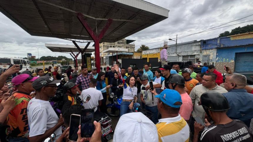 Quitaron la luz en estación de servicio de Cojedes para impedir que María Corina y su equipo echaran gasolina