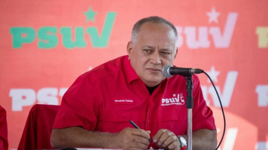 Diosdado Cabello, primer vicepresidente del Partido Socialista Unido de Venezuela (Psuv), aseveró este lunes, 30 de septiembre, que la líder opositora María Corina Machado se plantea salir del país como lo hizo el excandidato presidencial Edmundo González Urrutia. 