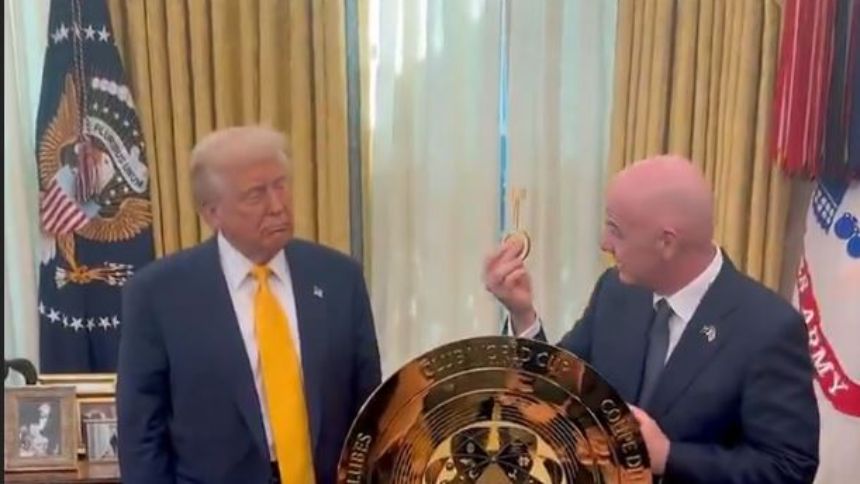 EN VIDEO: Presidente de la FIFA fue recibido por Trump en el despacho oval y lanzó este inesperado pronóstico