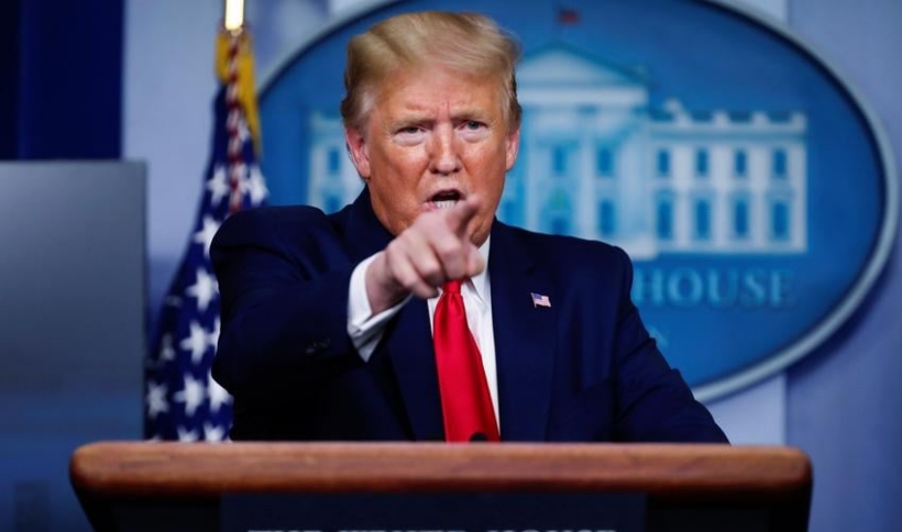 El presidente de EEUU, Donald Trump, visitó este martes, 1 de julio, el recién inaugurado centro de detención migratorio “Alligator Alcatraz”, ubicado en los pantanos de los Everglades (Florida), donde dijo que creará un registro para beneficiar su estancia legal en el país a un grupo de migrantes.  