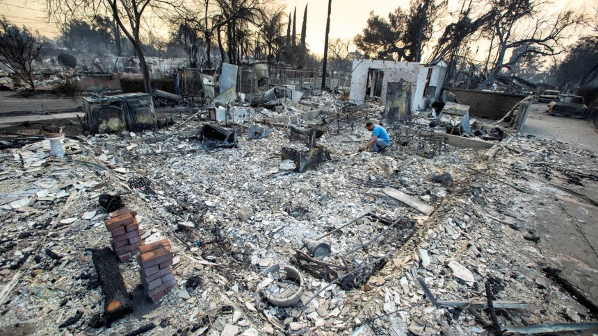 Seis meses después de que los incendios Eaton y Palisades arrasaran el condado de Los Ángeles (EEUU), la tragedia vuelve a sacudir a la comunidad con el hallazgo de nuevos restos humanos en el área afectada.  