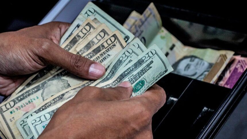 Dólar oficial arrancó agosto en alza: Así lo cotizarán este viernes 1ero