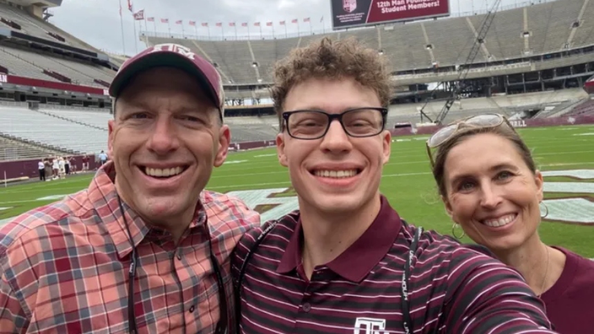 La familia de Zane Shamblin, un joven de 23 años recién graduado, introdujo una demanda contra OpenAI, tras responsabilizar a la plataforma de la muerte de hijo.  