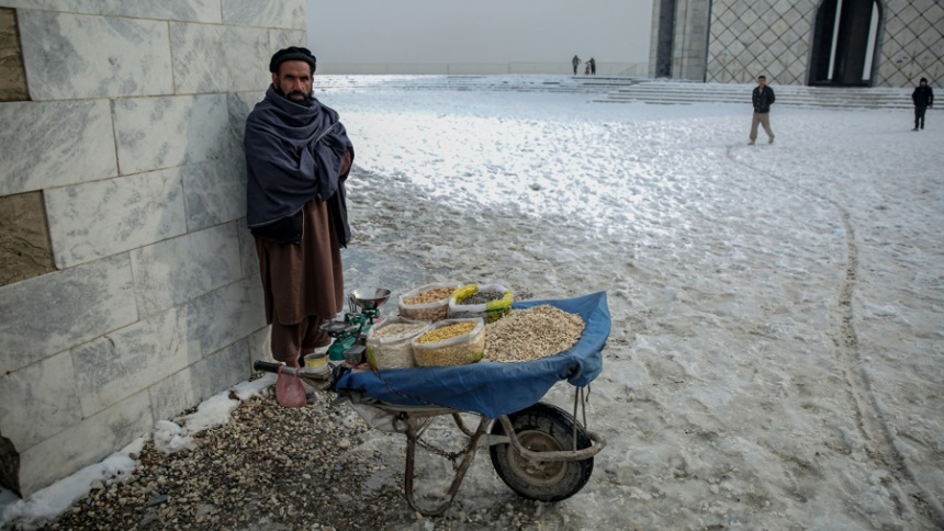 Al menos 61 fallecidos y más de 100 heridos por fuertes lluvias y nieve en Afganistán