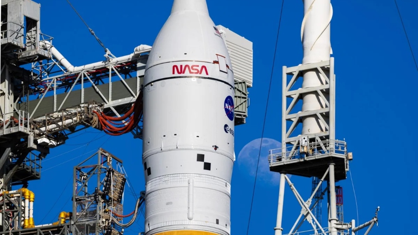 La NASA anunció la postergación del lanzamiento a la luna de Artemis II tras detectar una fuga de hidrógeno en el cohete Space Launch System (SLS) durante un ensayo general realizado en el Centro Espacial Kennedy, en Florida.  