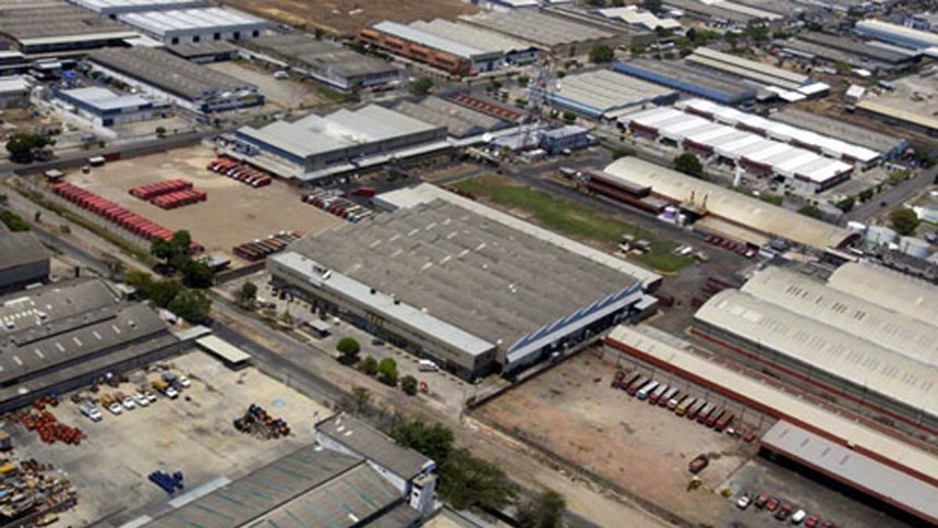 Carabobo ha sido históricamente de los estados con mayor parque industrial instalado en el país, sin embargo el secretario general de la Federación de Trabajadores de la entidad (Fetracarabobo), Jhonny Magdaleno, alertó sobre el bajo porcentaje de empresas que se mantendrían operativas en la región, el cual se ubicaría en apenas un 10%.